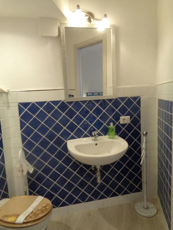 Sardinia-Holiday Spargi Suite & Rooms Ла Мадалена Екстериор снимка